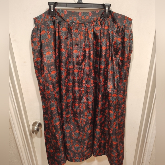 On 34th NWT Women's Shiny Black Floral Maxi Skirt Sz 3X Special Occasion Party - Picture 1 of 8